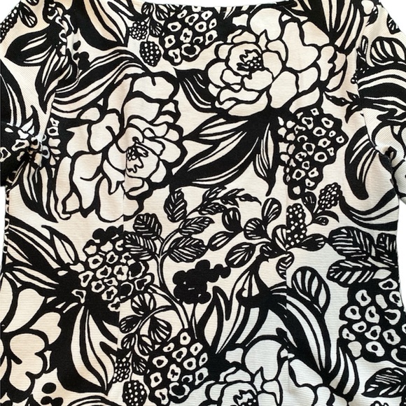 Talbots Black and Cream Floral Print Scoop Neck Tunic - Large - Picture 5 of 6